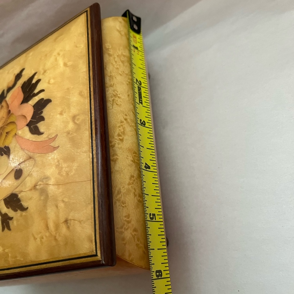 Floral Bells Wooden Inlay Music Box (Italy) - Picture 5 of 13